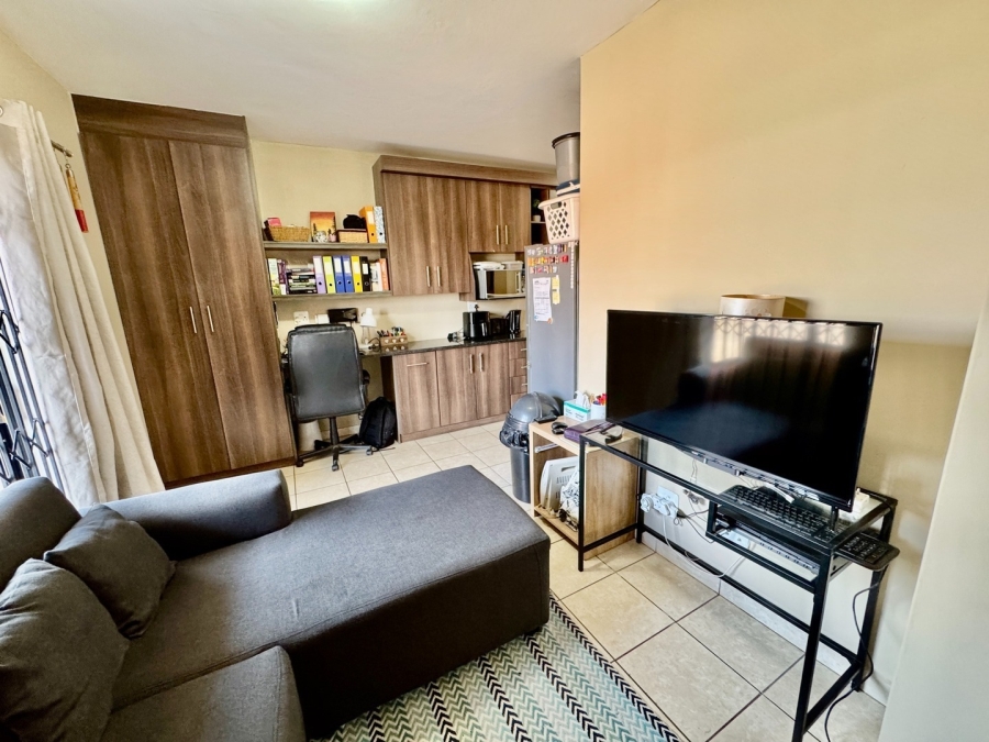 1 Bedroom Property for Sale in Die Bult North West